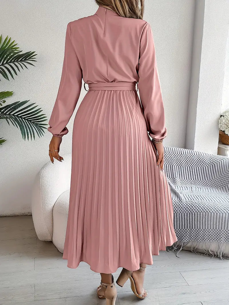 Sophie – Elegant Soft Dress with High Collar and Pleated Belt