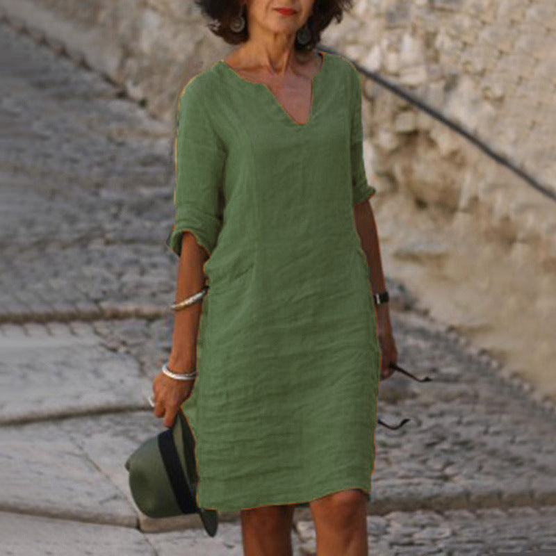 Léa – Soft and elegant linen dress with V-neck