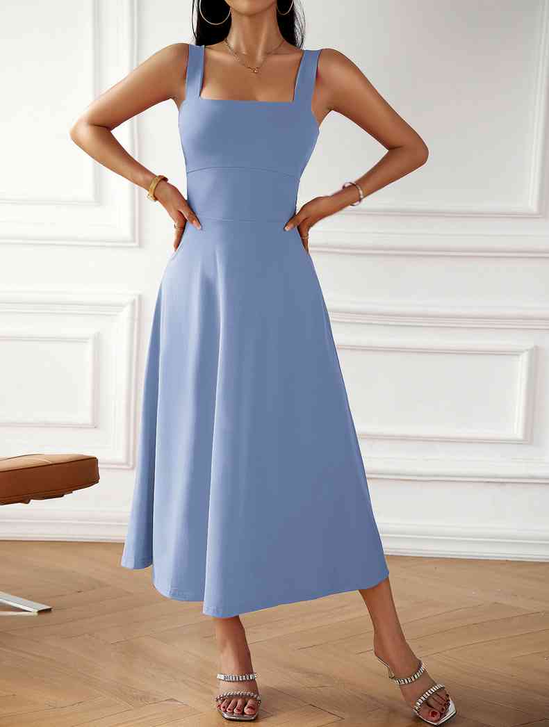 Emma Élégante Robe Midi à Encolure Carrée et Détail Nœud