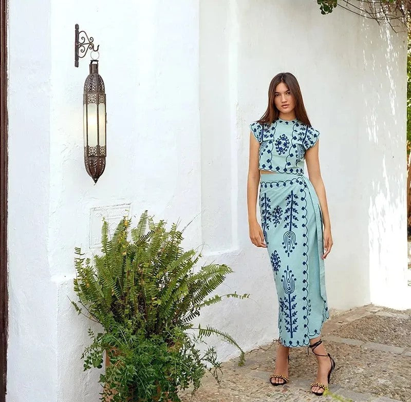 Women's Set - Sleeveless Crop Top & Long Skirt