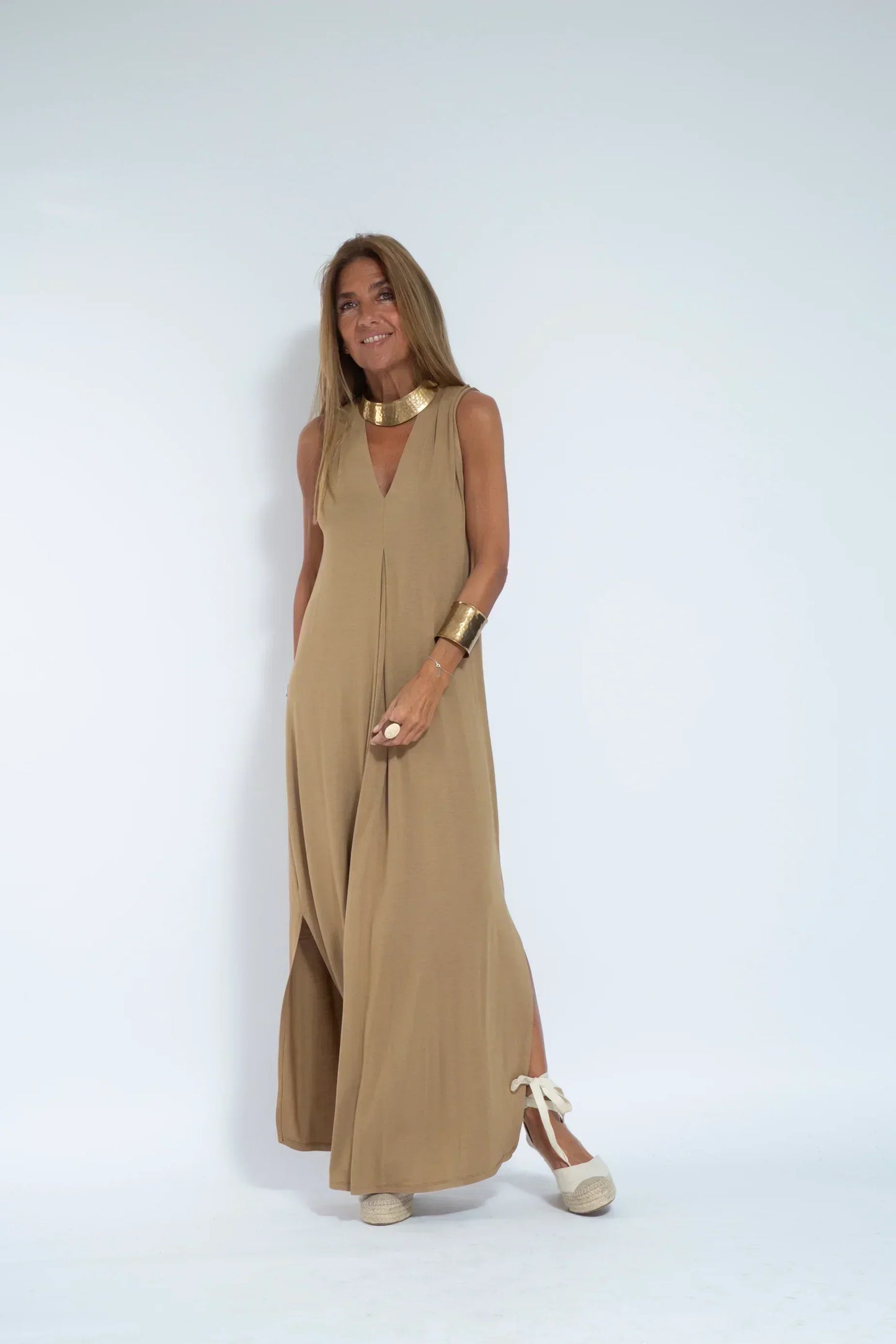 Long Dress for Women – Sleeveless – V-Neck