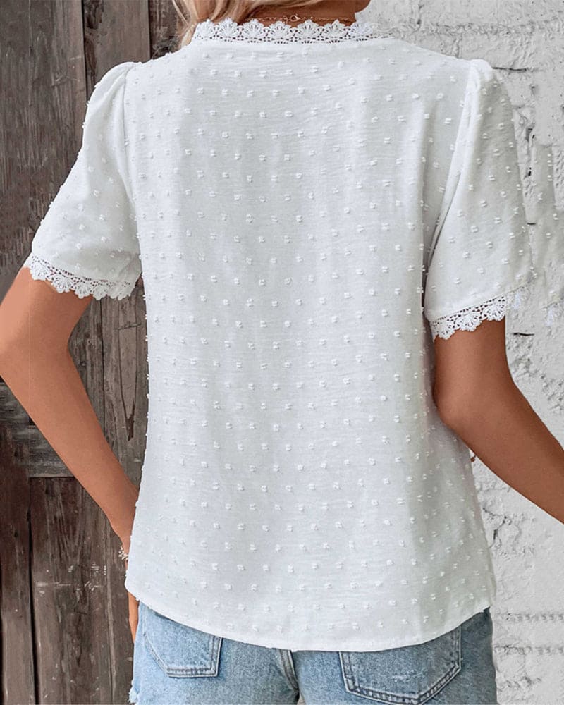 Emma Blouse Soft and Elegant in Lace