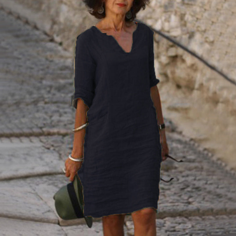 Léa – Soft and elegant linen dress with V-neck