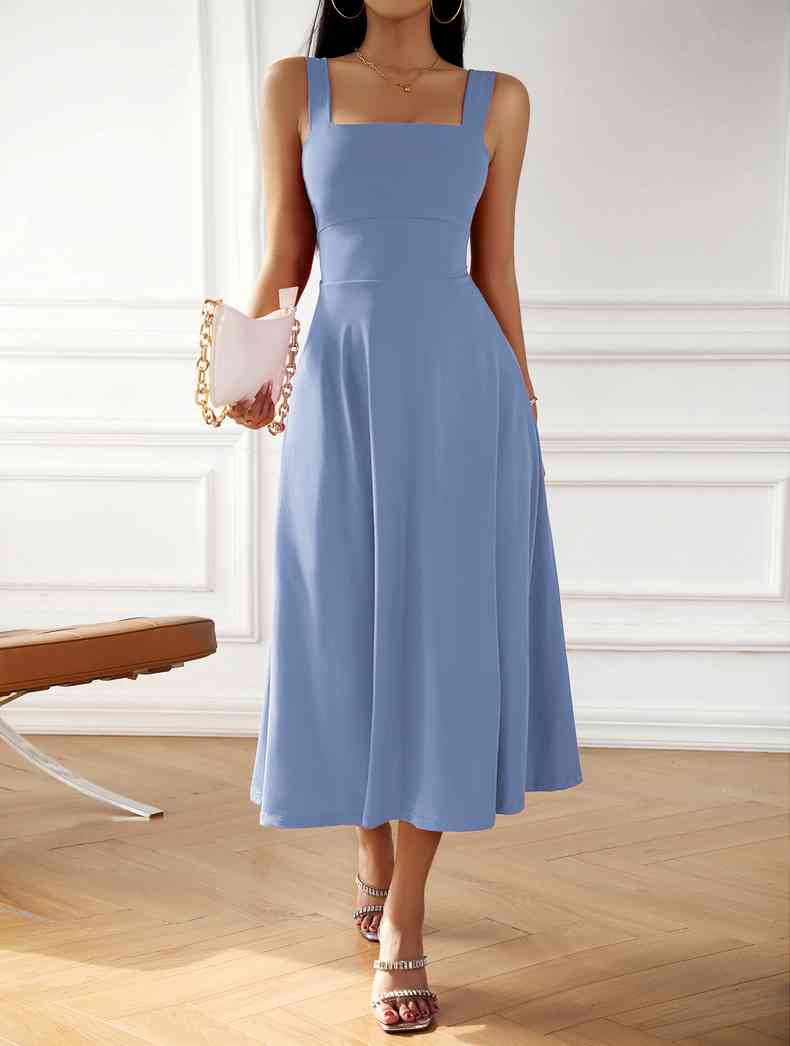 Emma Élégante Robe Midi à Encolure Carrée et Détail Nœud