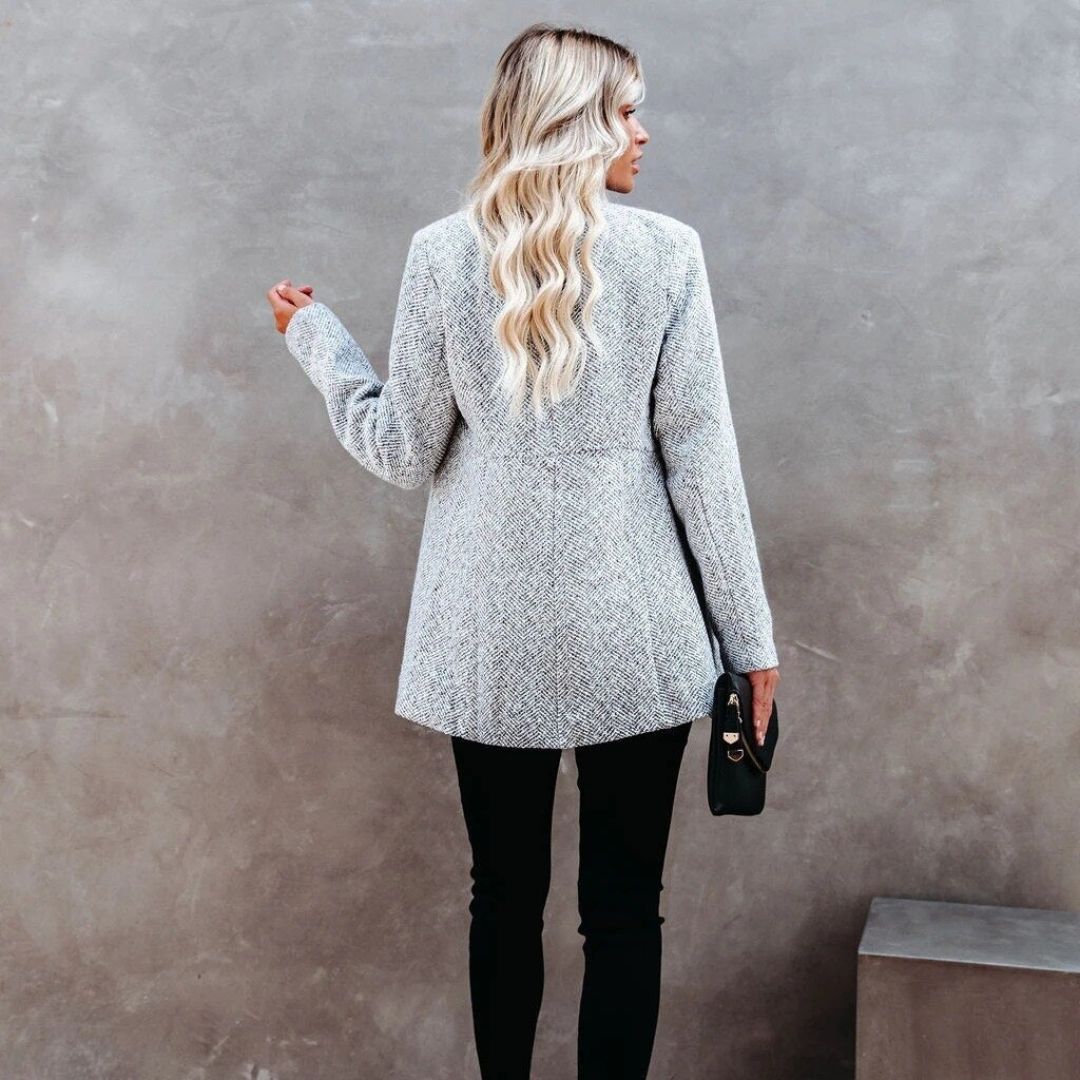 Emma – Elegant and warm tweed jacket