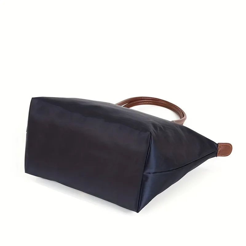 Emma – Elegant Tote Bag in durable fabric and leather handles