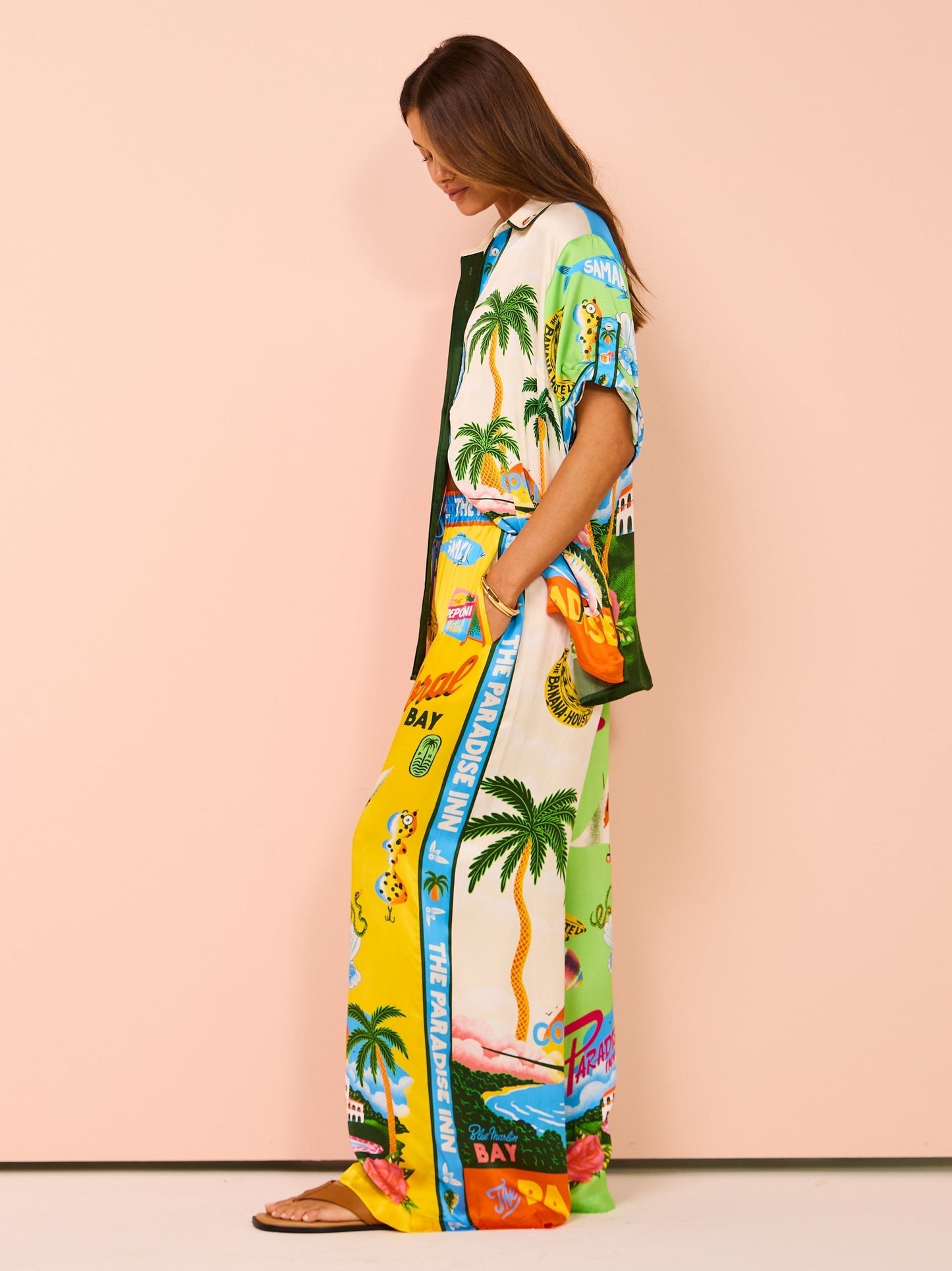 Women's Set - Button-Up Shirt and Wide Pants - Tropical Print