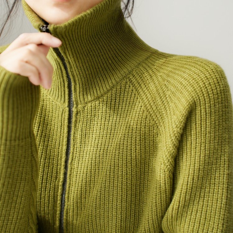 Léa Elegant Cardigan in Merino Wool