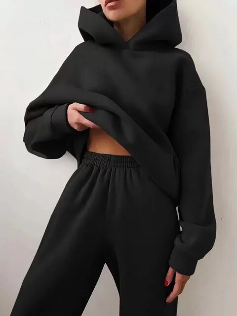 Léna – Soft and elegant knit set with hoodie and pants