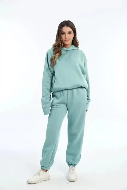 Léna – Soft and elegant knit set with hoodie and pants