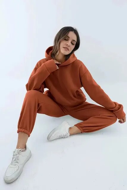 Léna – Soft and elegant knit set with hoodie and pants
