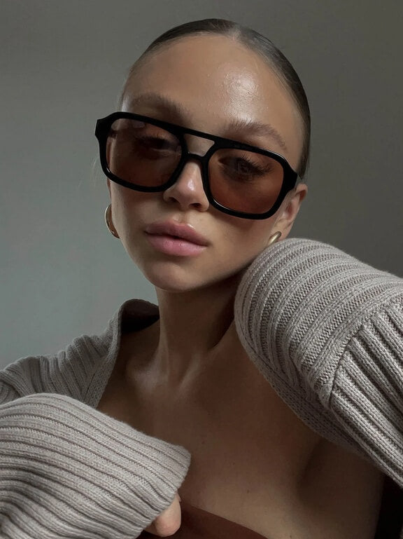 Emma – Elegant Retro Sunglasses