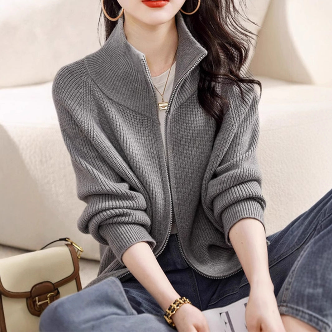 Léa Elegant Cardigan in Merino Wool