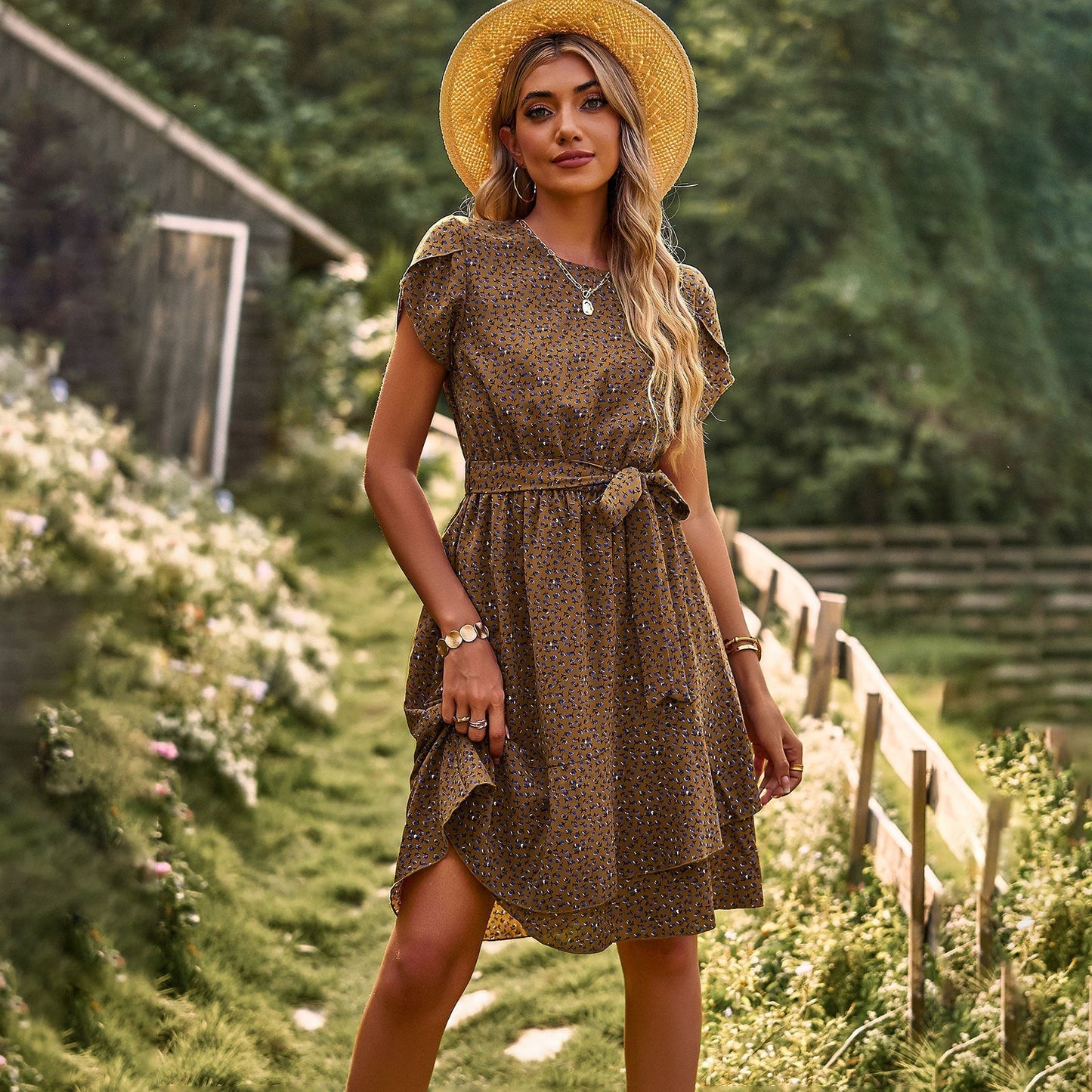 Women's Dress - Knee Length - Short Sleeves
