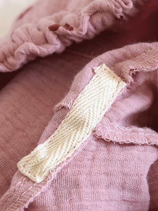 Sophie – Douce et élégante pyjama longue en coton à imprimé cœurs