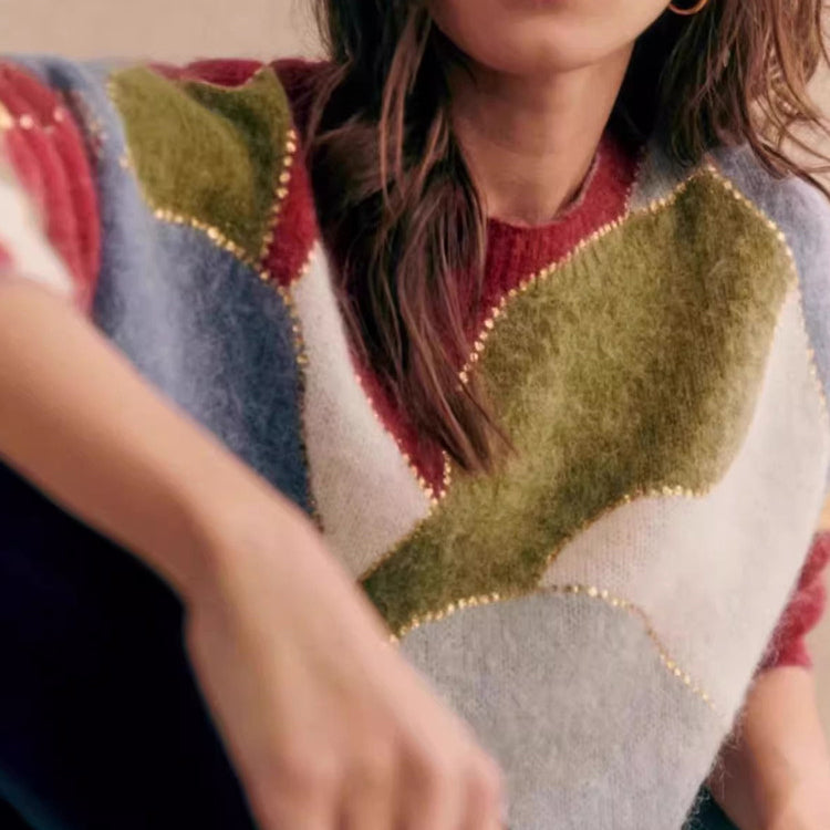 Léa Elegant Sweater in Soft Knit
