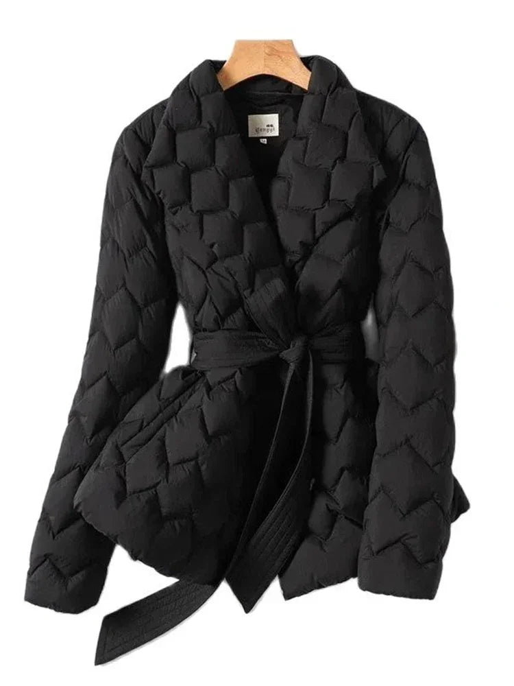 Sophie – Elegant quilted down jacket with diamond pattern