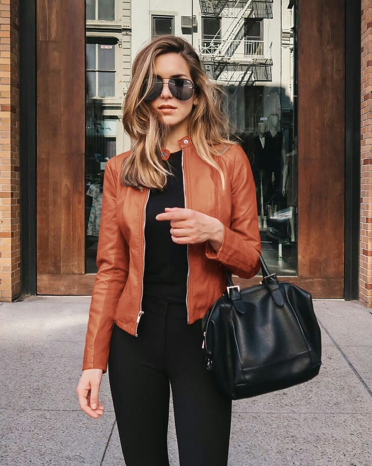 Emma – Elegant and modern slim faux leather jacket