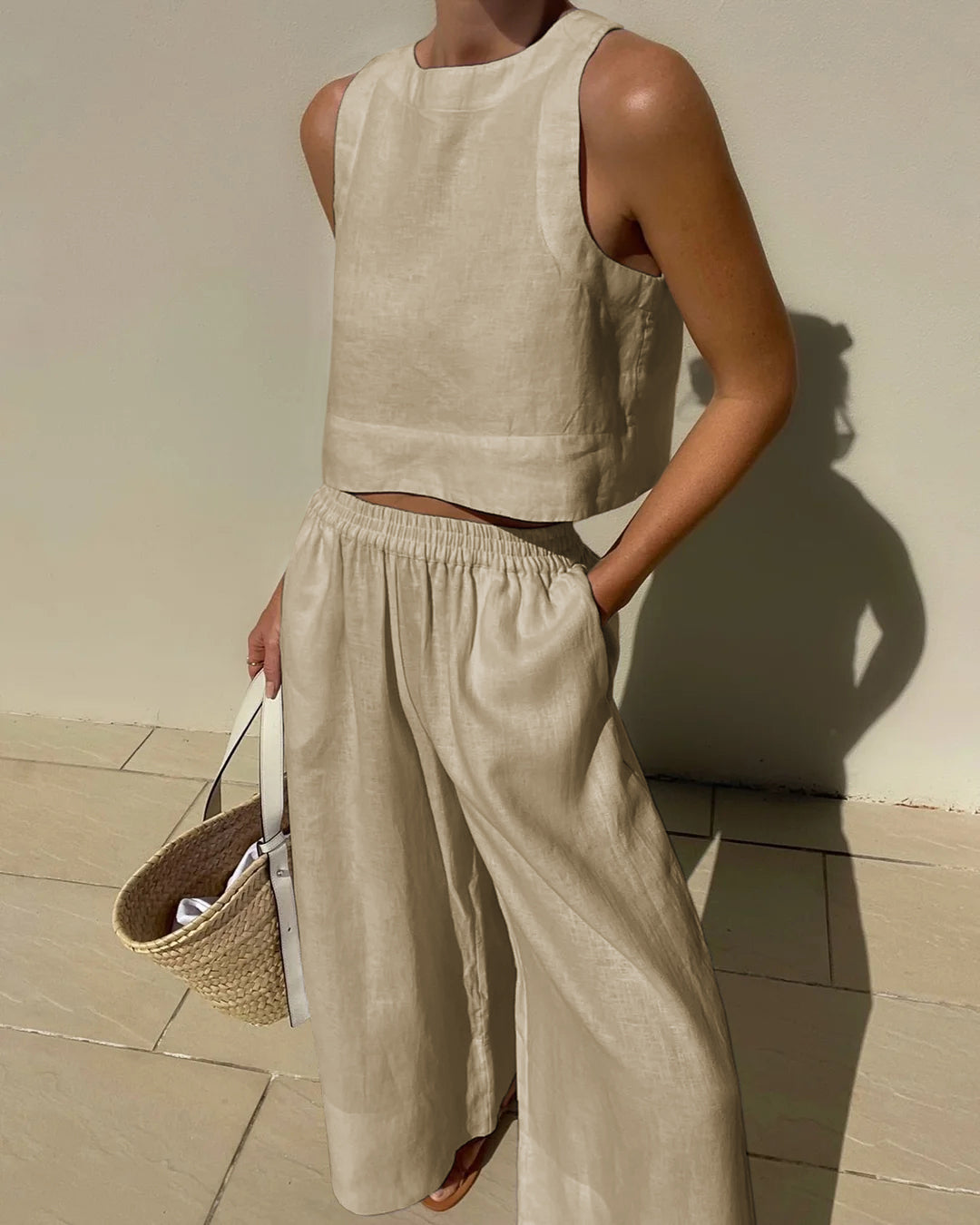 Women's Set – Sleeveless Crop Top & High-Waisted Pants