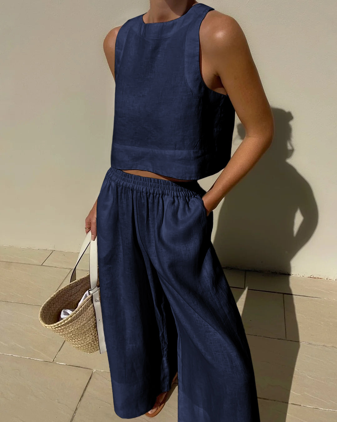 Women's Set – Sleeveless Crop Top & High-Waisted Pants