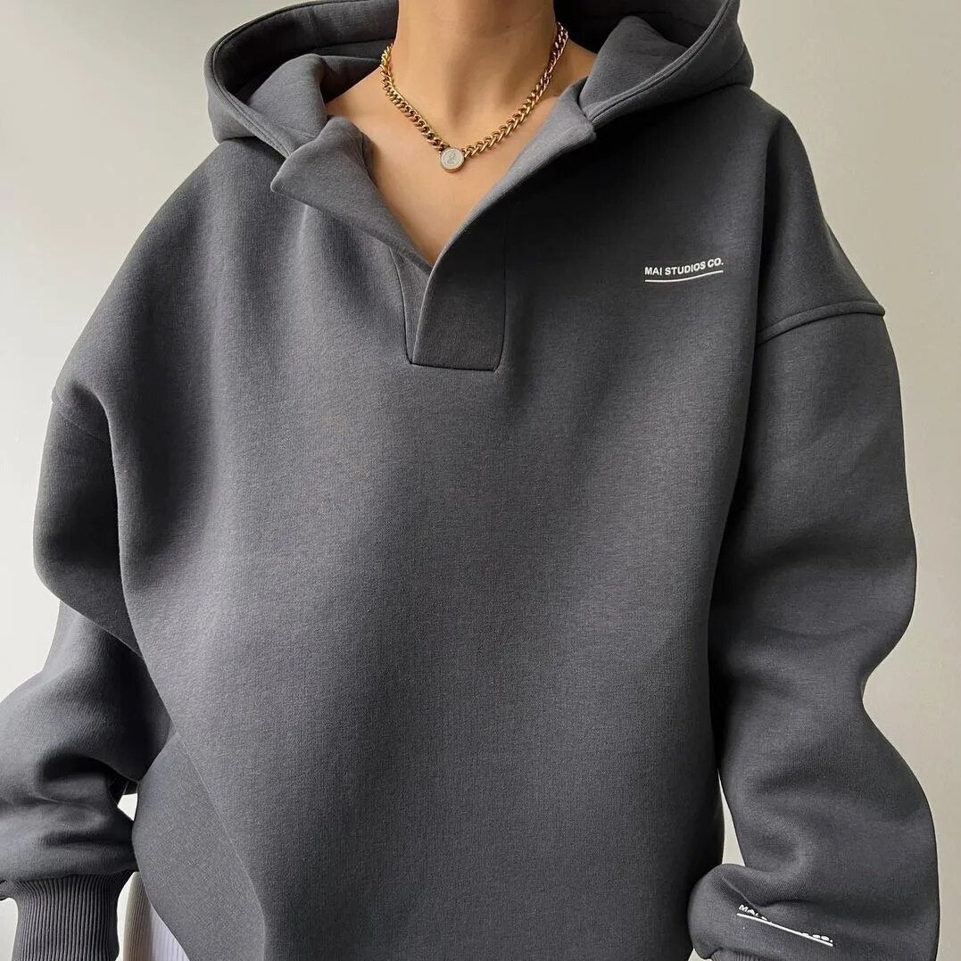 Emma – Soft and Comfortable Minimalist Hoodie