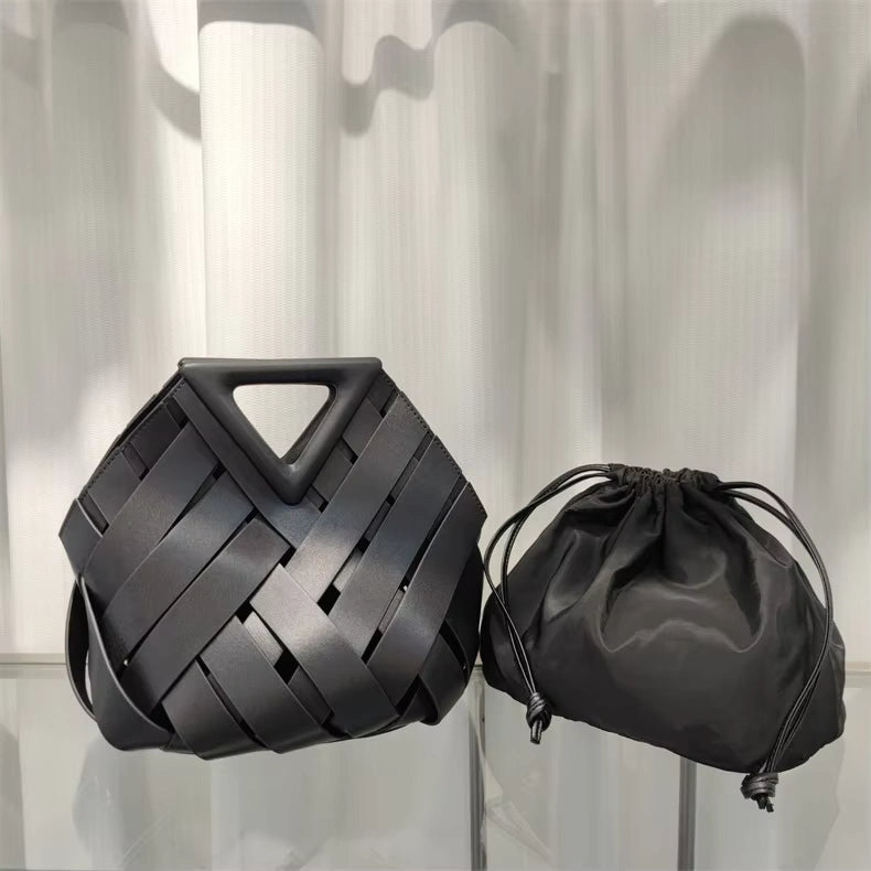 Practical and Sophisticated Knotted Handbag