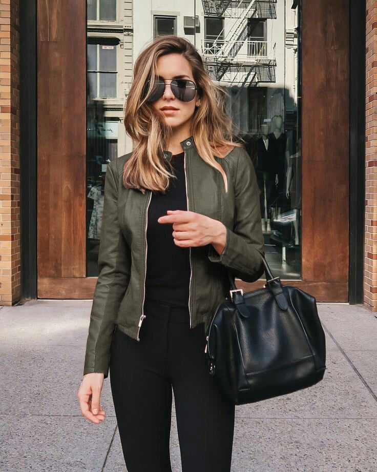 Emma – Elegant and modern slim faux leather jacket