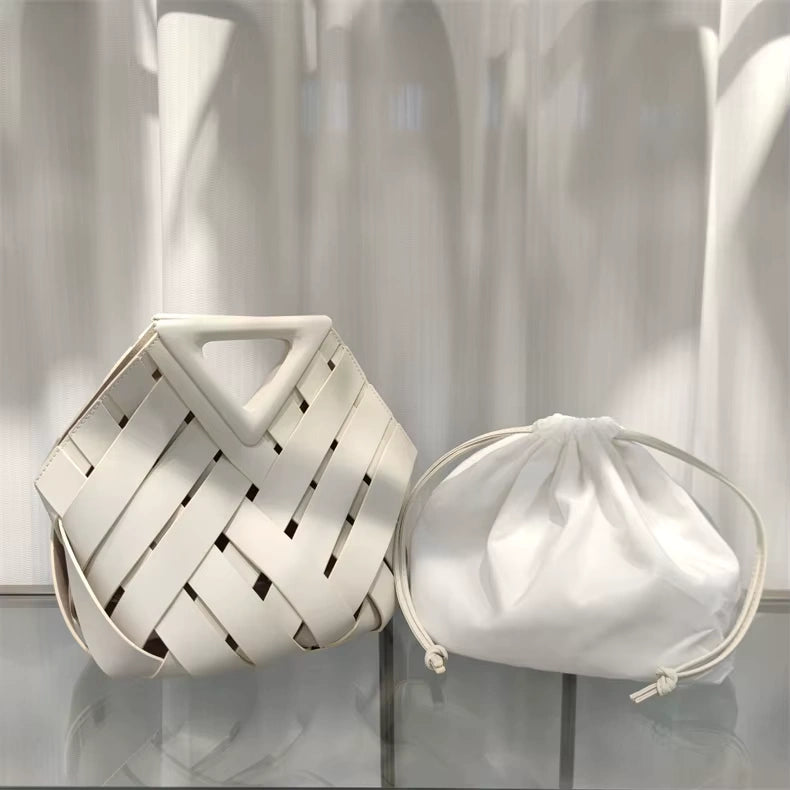 Practical and Sophisticated Knotted Handbag
