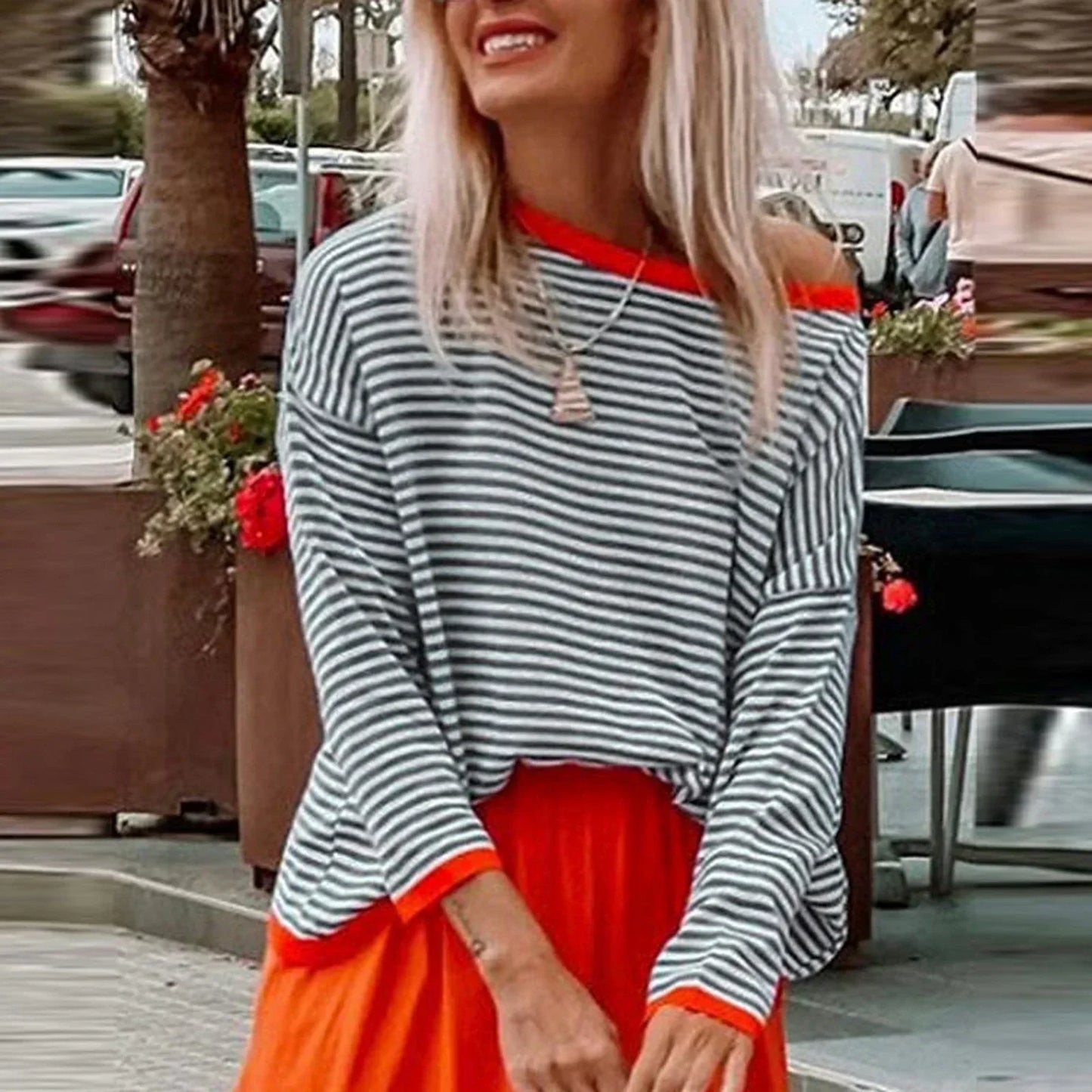 Sophie Elegant Striped T-shirt in Soft Cotton