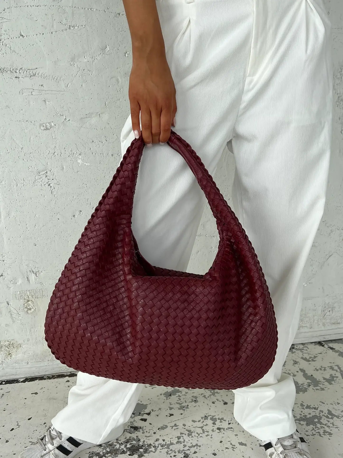 Elegant Woven Leather Hobo Bag Sophie
