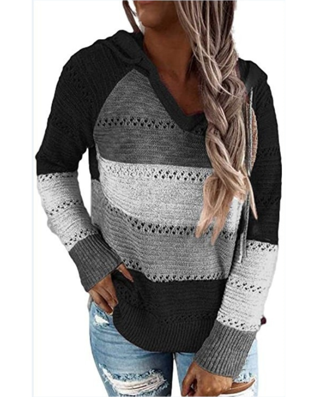 Sophie – Soft and Breathable Striped Knitted Hoodie