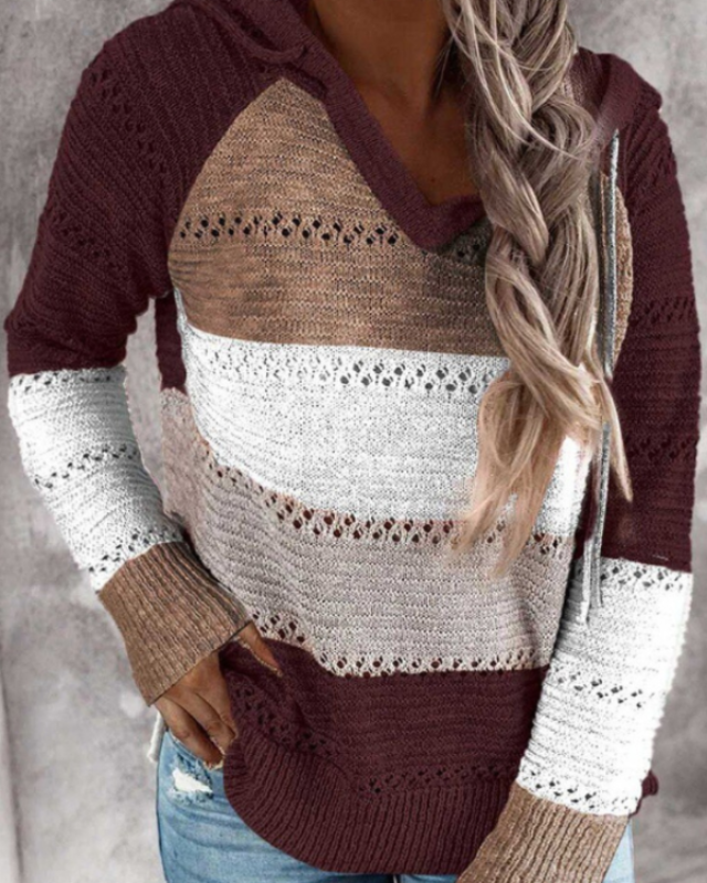 Sophie – Soft and Breathable Striped Knitted Hoodie