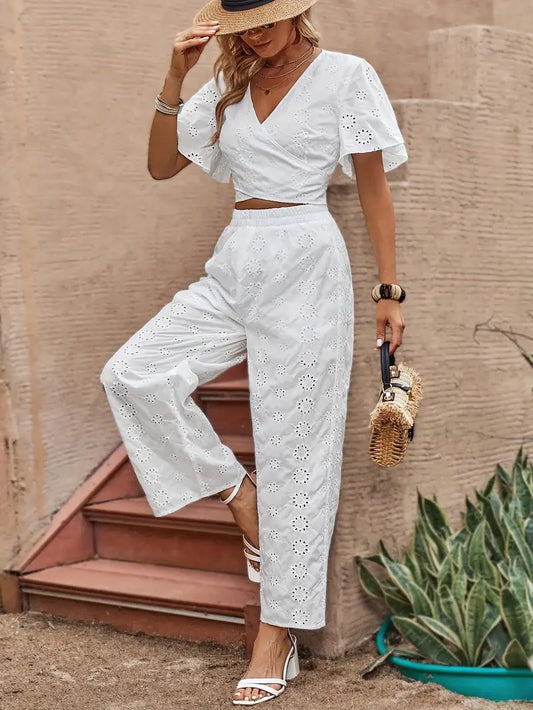 Conjunto de traje para mujeres con ojales