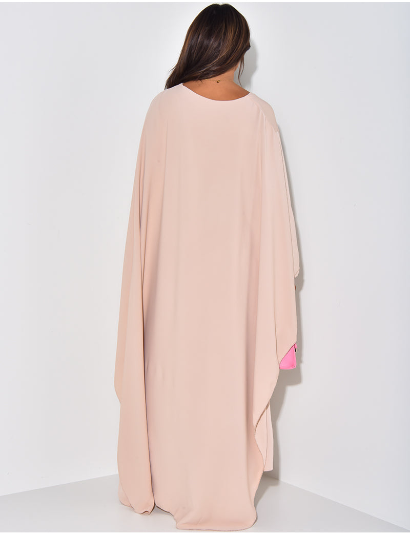 Léa Elegant Fluid Cape Dress