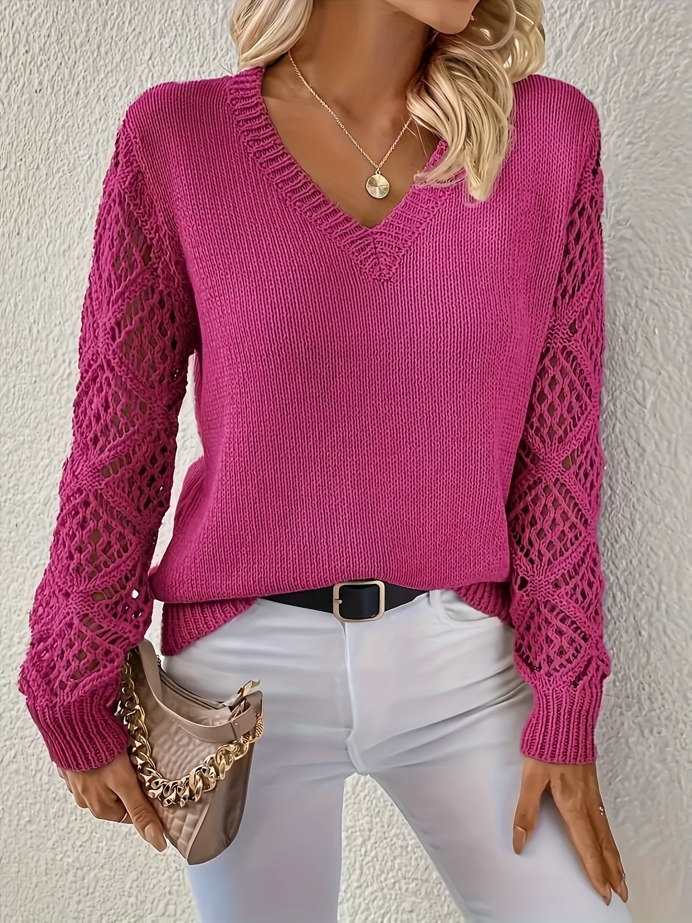 Sophie – Elegant V-Neck Sweater with Cutouts