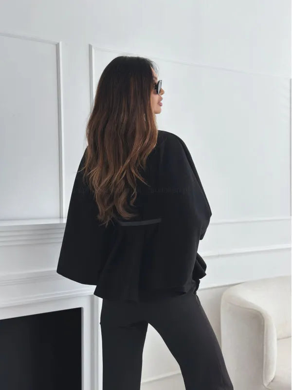 Modern Cintré Poncho