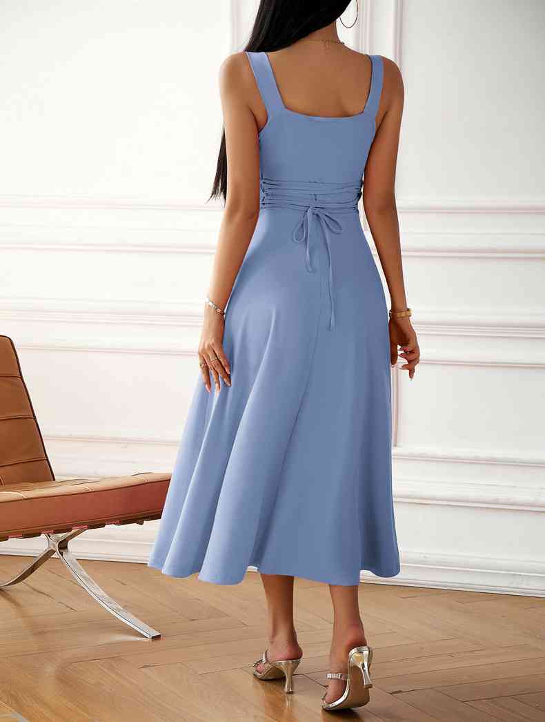 Emma Élégante Robe Midi à Encolure Carrée et Détail Nœud