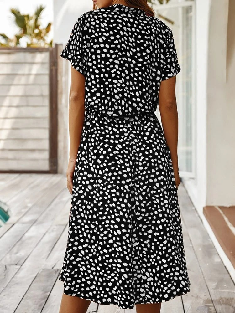 Women's Midi Dress - Buttoned - Shirt Collar - Short Sleeves