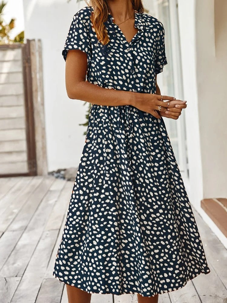 Women's Midi Dress - Buttoned - Shirt Collar - Short Sleeves