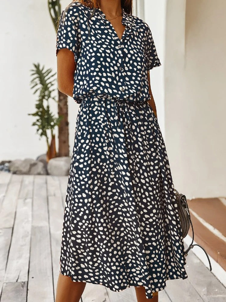 Women's Midi Dress - Buttoned - Shirt Collar - Short Sleeves