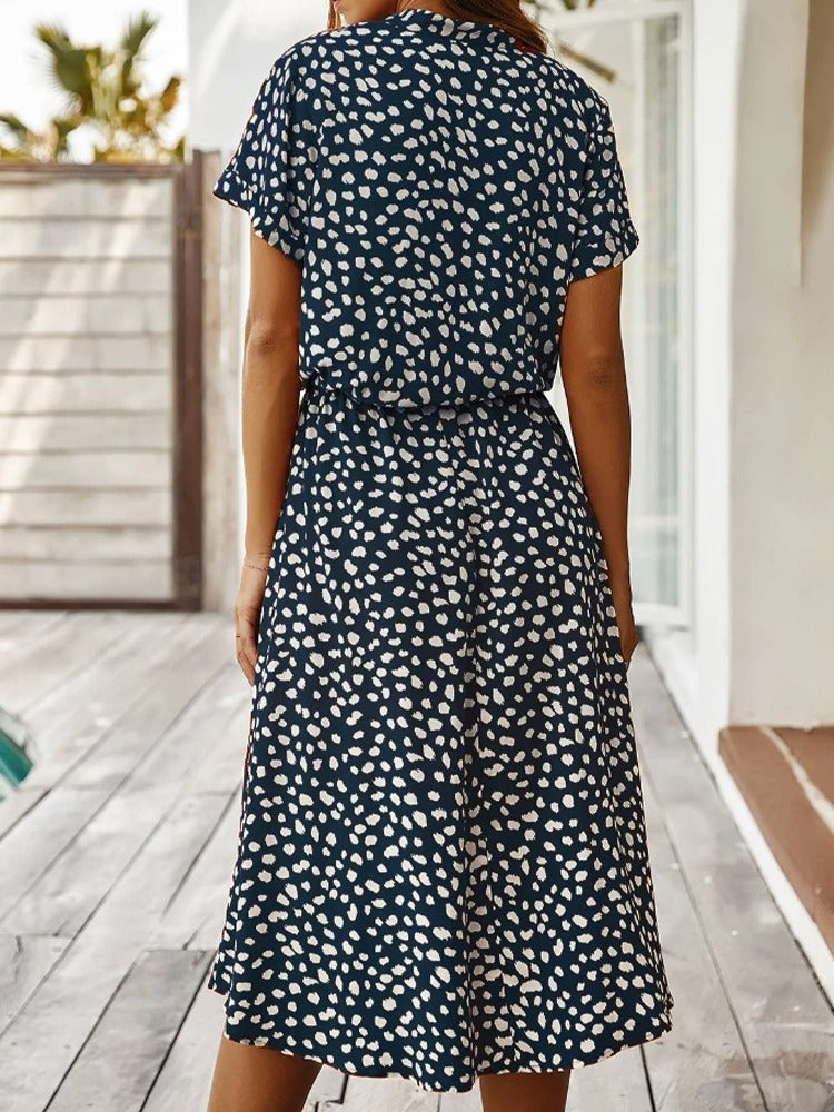 Women's Midi Dress - Buttoned - Shirt Collar - Short Sleeves