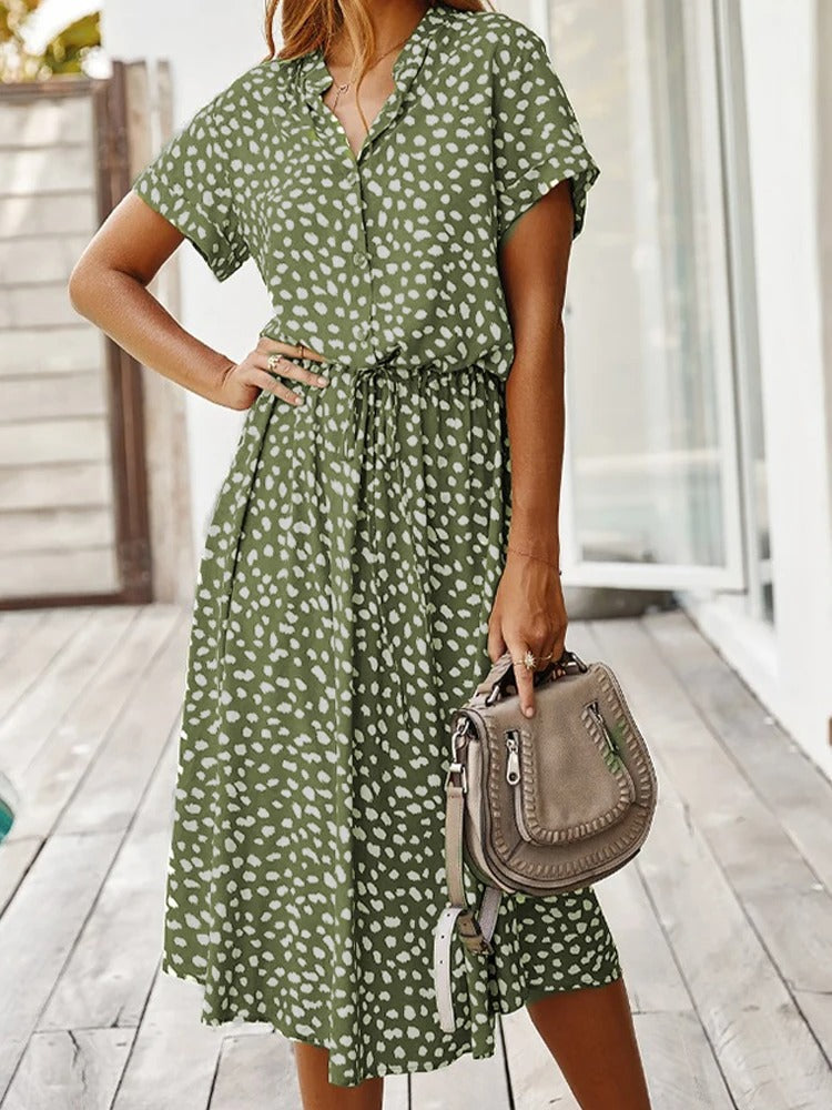 Women's Midi Dress - Buttoned - Shirt Collar - Short Sleeves