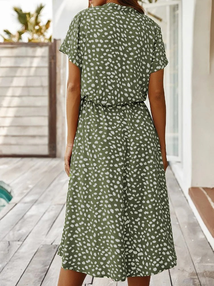Women's Midi Dress - Buttoned - Shirt Collar - Short Sleeves