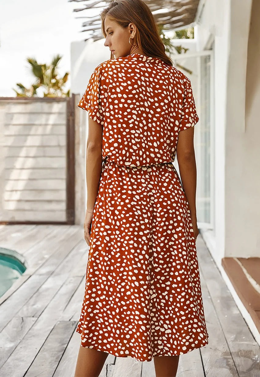 Women's Midi Dress - Buttoned - Shirt Collar - Short Sleeves