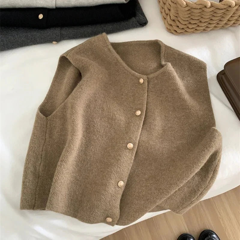 Léa Douce Cardigan Sans Manches en Maille