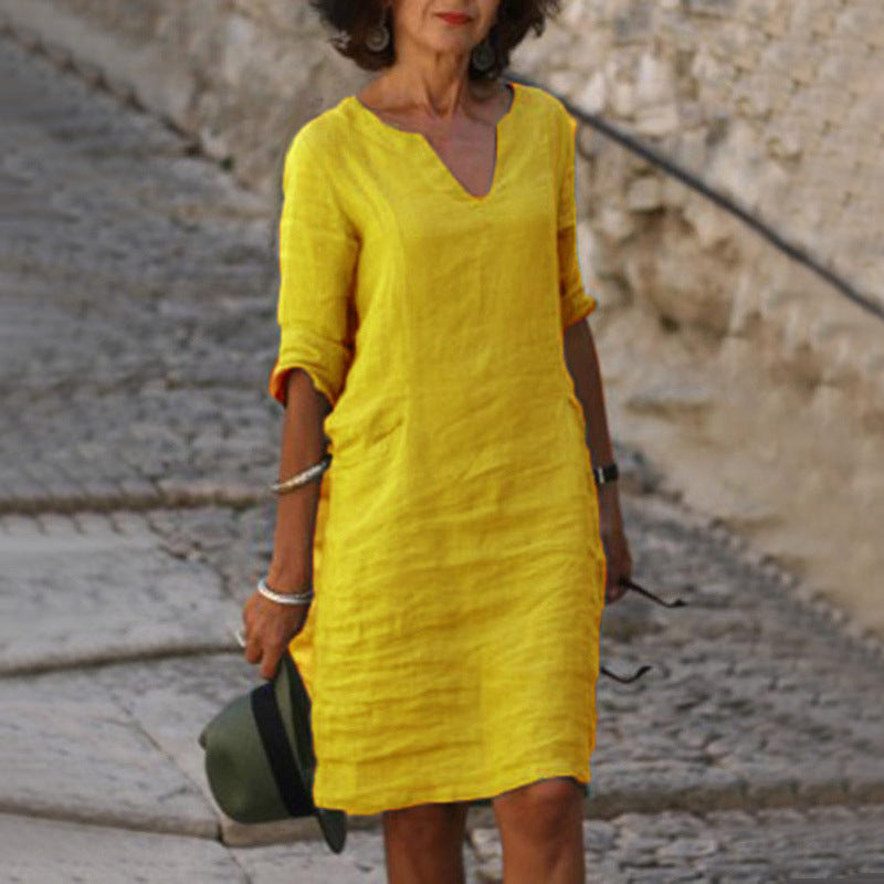 Léa – Soft and elegant linen dress with V-neck