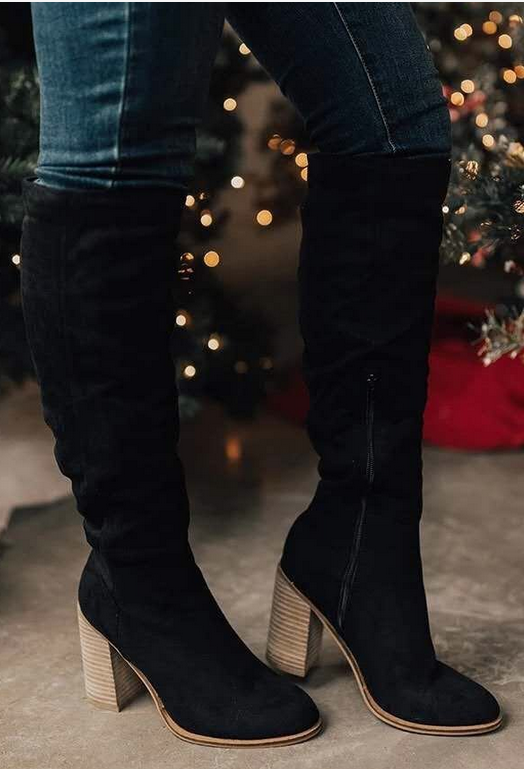 Sophie – High boots in soft suede with elegant heels