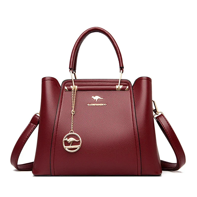 Elegant Leather Shoulder Bag by Élise