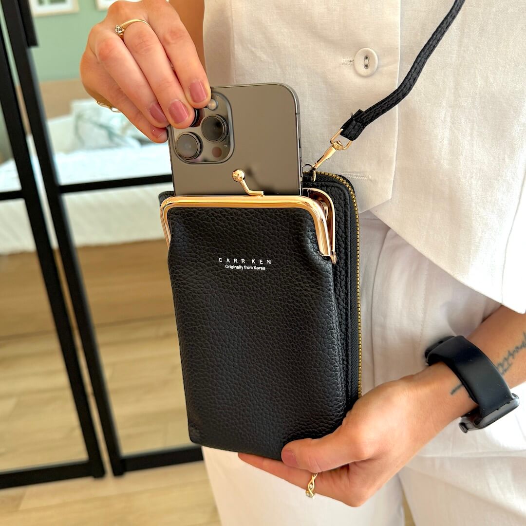 Léna Elegant Mini Phone Bag in Vegan Leather