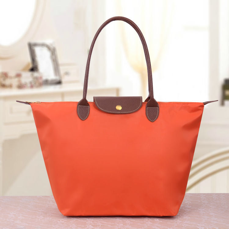Emma – Elegant and practical faux leather shoulder bag